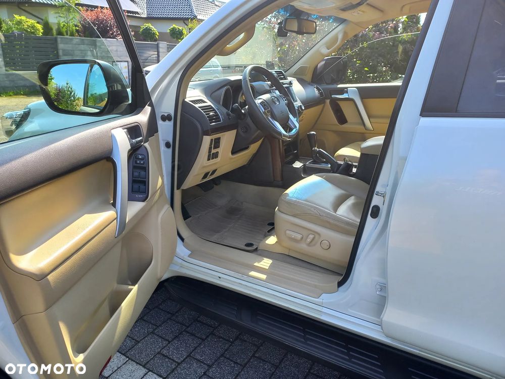 Toyota Land Cruiser LC 2.8 D-4D Invincible - 10