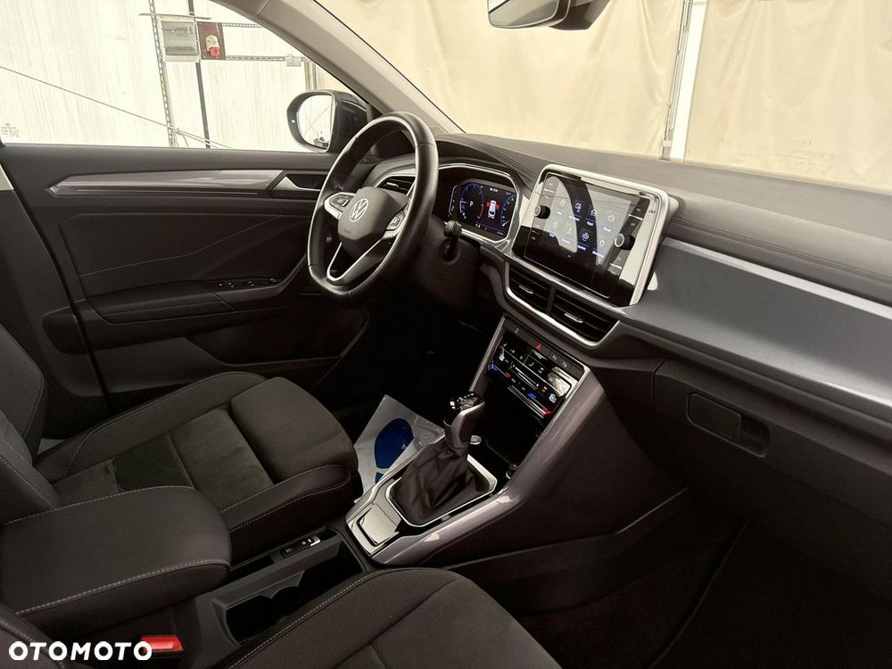 Volkswagen T-Roc - 22