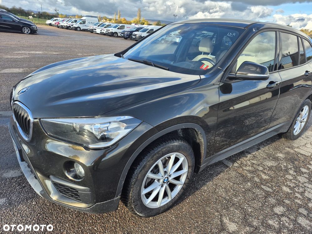 BMW X1 sDrive18i GPF Sport Line - 1