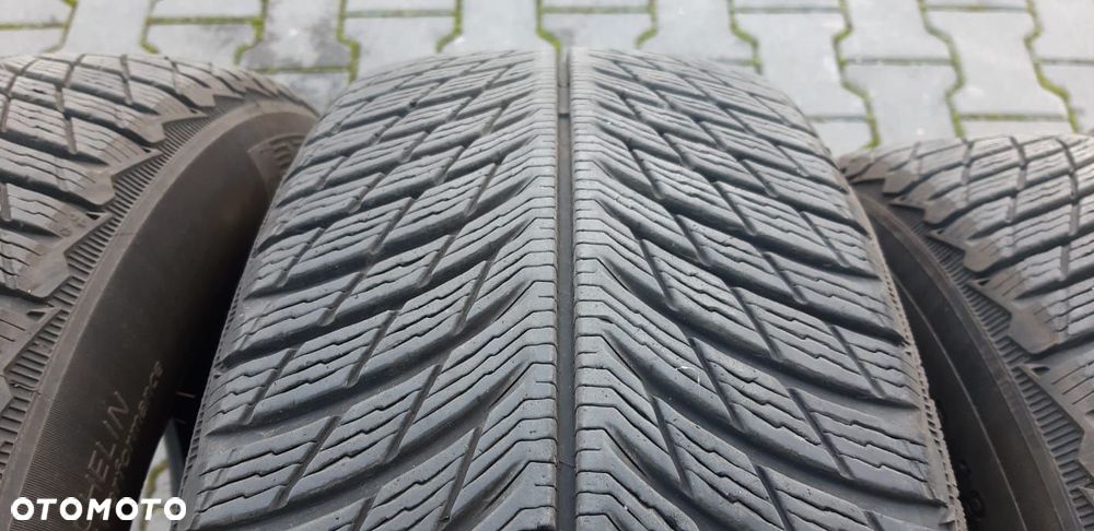 Opony Michelin 225 60 R18 - 3