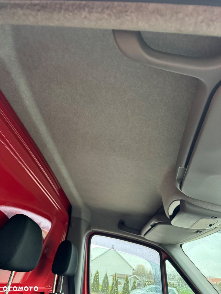 Mercedes-Benz Sprinter - 17