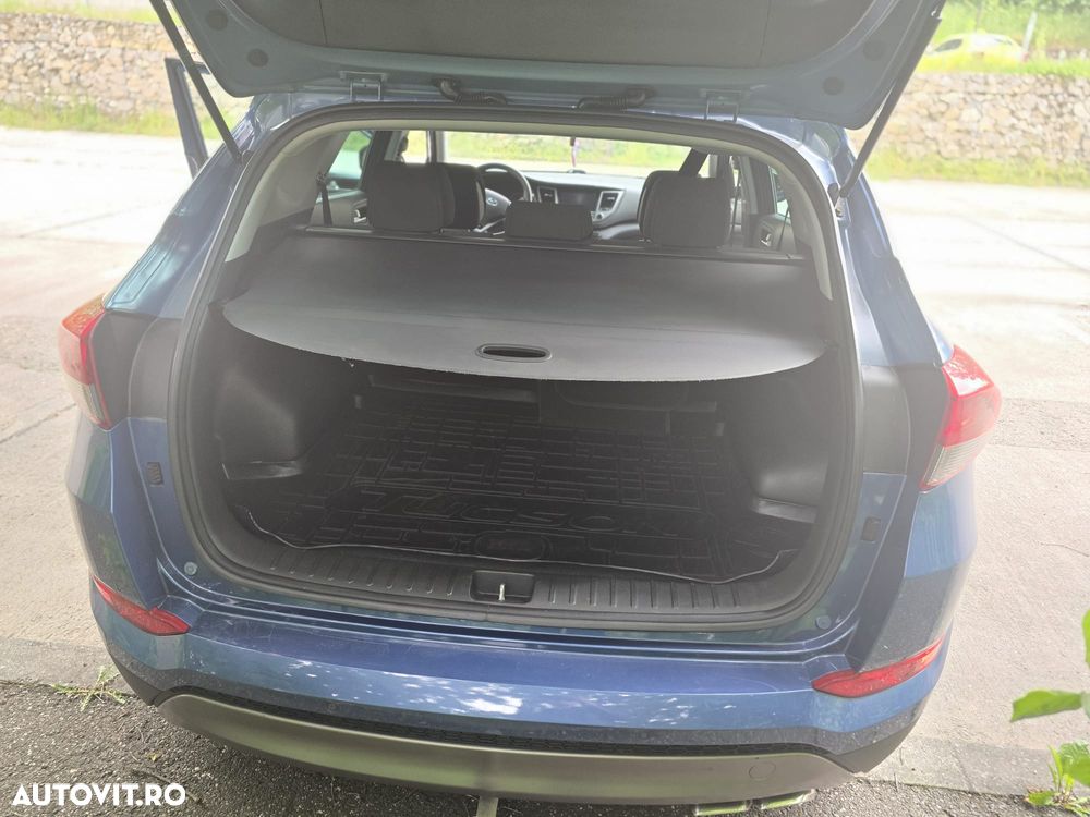 Hyundai Tucson 2.0 CRDI 4WD Automatik Style - 4