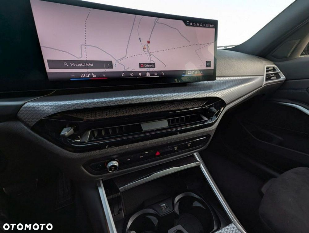 BMW Seria 3 330i xDrive M Sport - 20