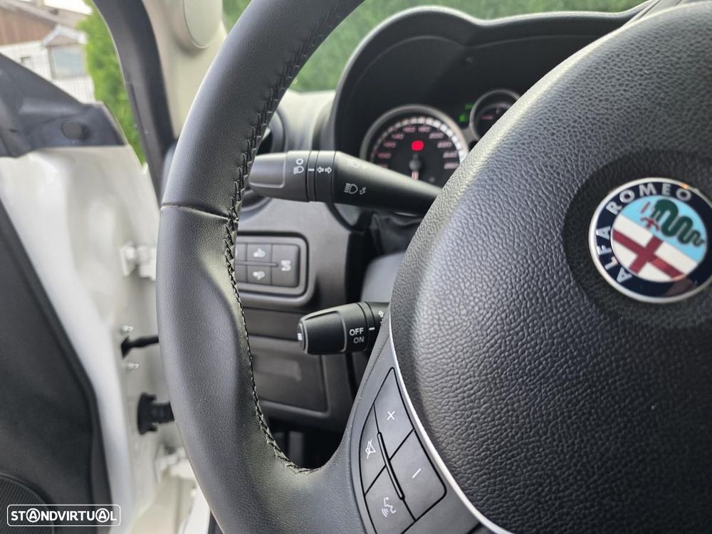 Alfa Romeo MiTo 0.9 T TwinAir Super - 33