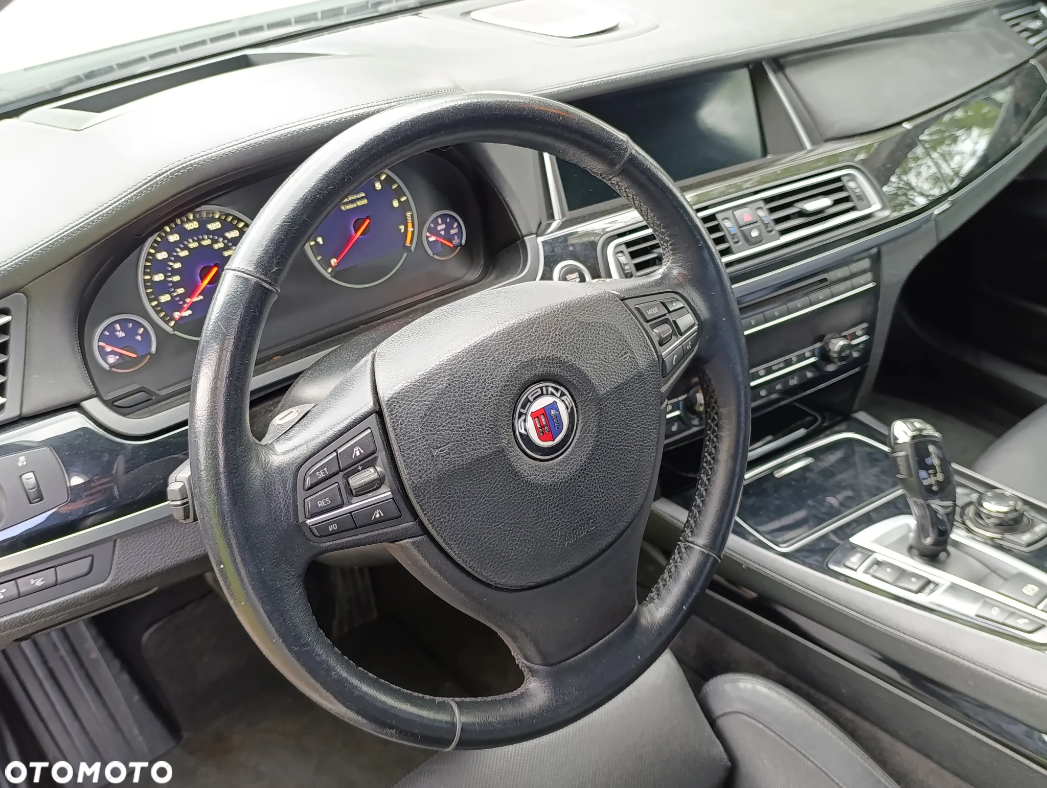 BMW Seria 7 - 18