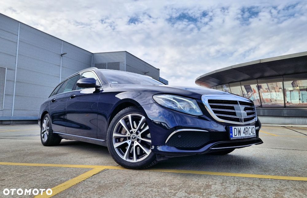 Mercedes-Benz Klasa E 450 4Matic 9G-TRONIC Exclusive - 8