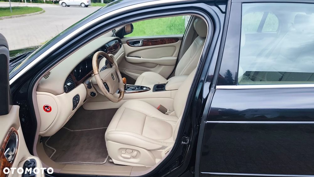 Jaguar XJ XJ6 3.0 Executive - 15