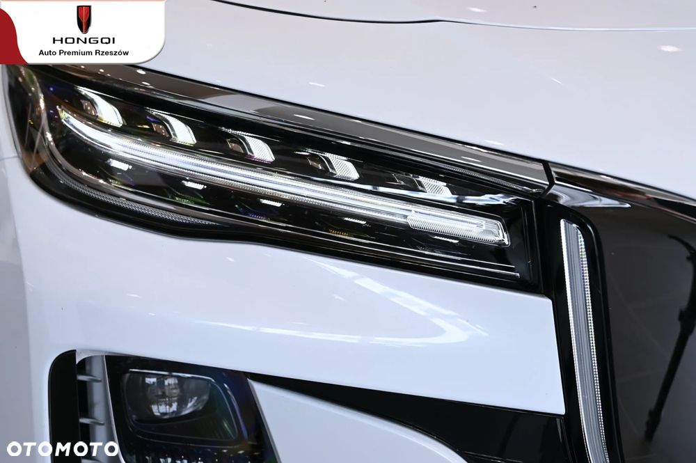 Hongqi H5 - 23
