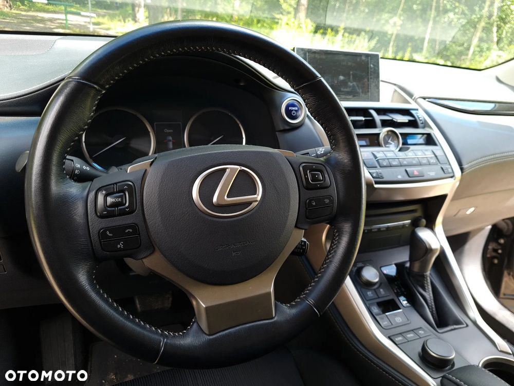 Lexus NX - 9