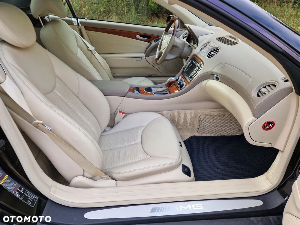 Mercedes-Benz SL - 37
