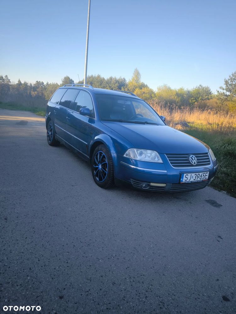 Volkswagen Passat 1.9 TDI Highline - 2