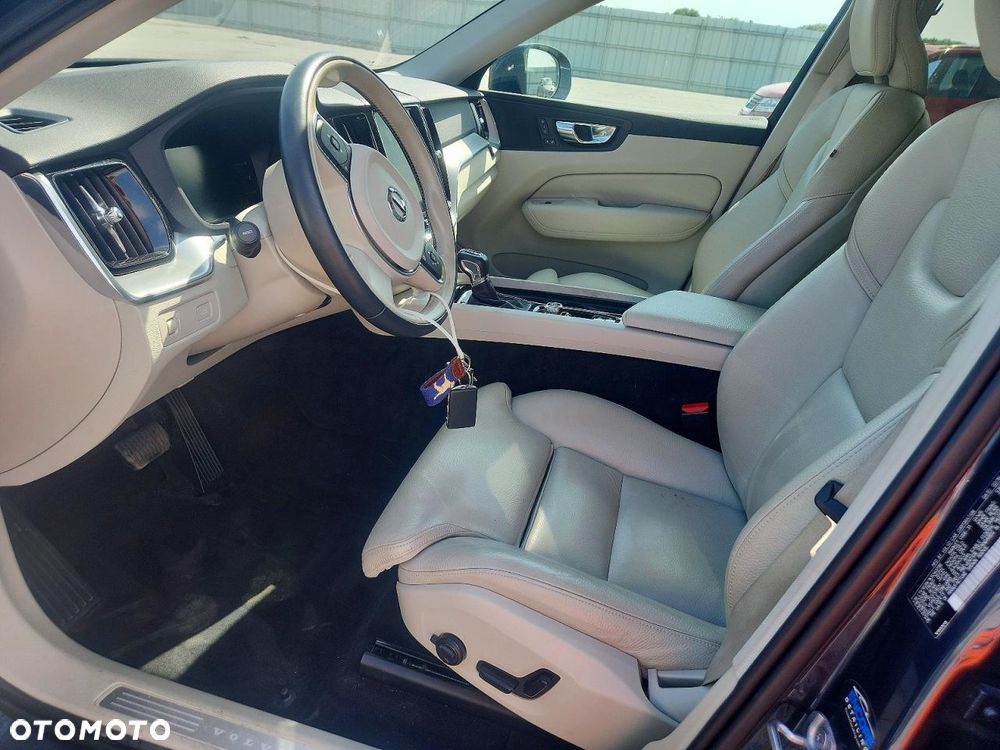 Volvo XC 60 T5 Geartronic Momentum - 8