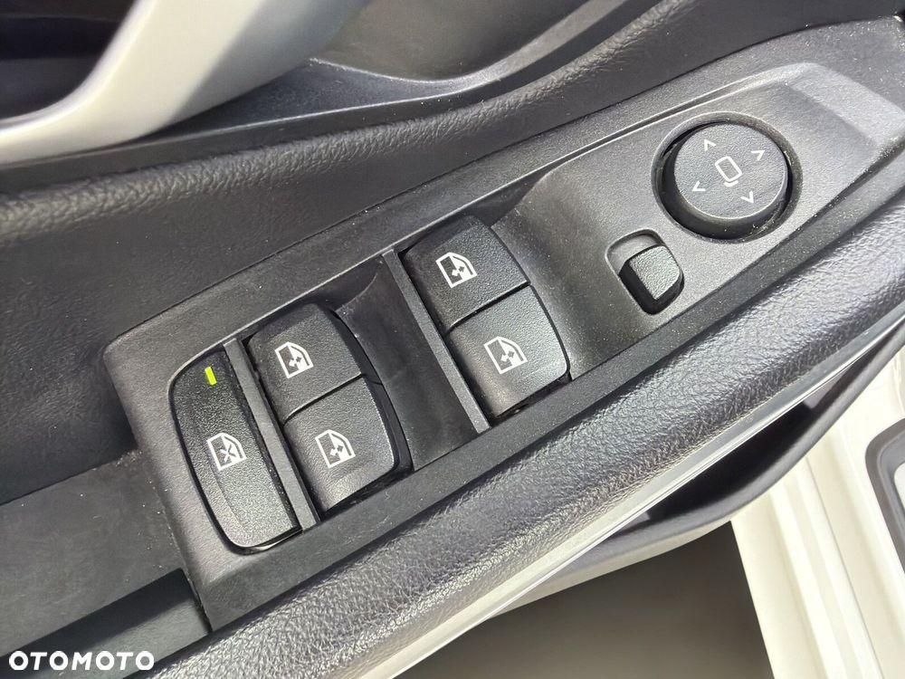 BMW Seria 3 - 12