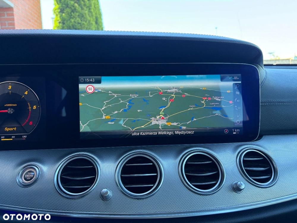 Mercedes-Benz Klasa E 220 d 9G-TRONIC Exclusive - 15