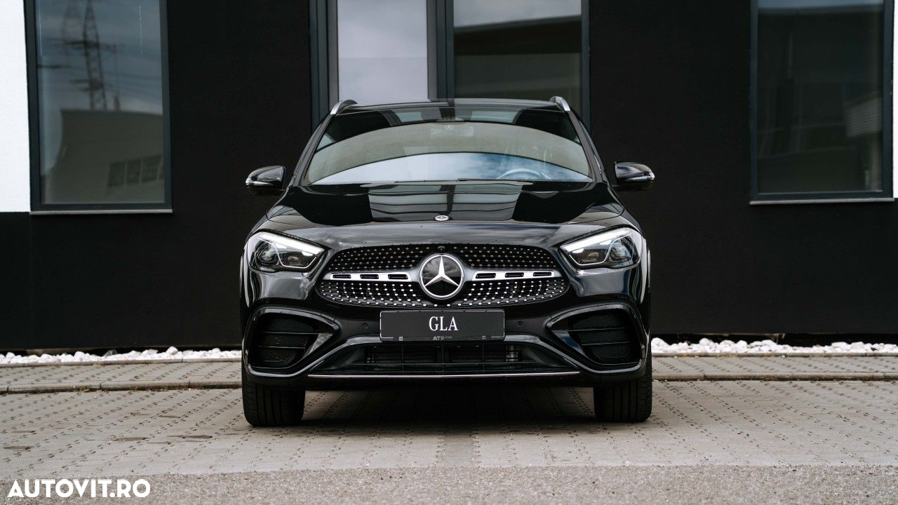 Mercedes-Benz GLA - 2