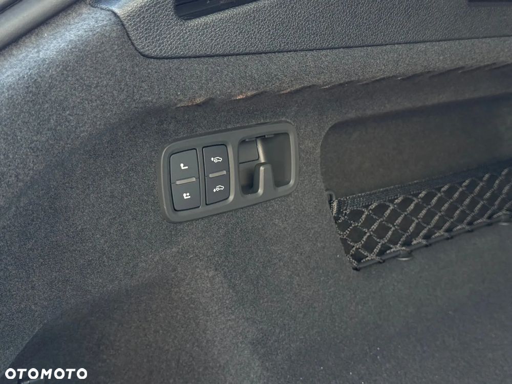 Audi RS Q8 TFSI mHEV Quattro Tiptronic - 27