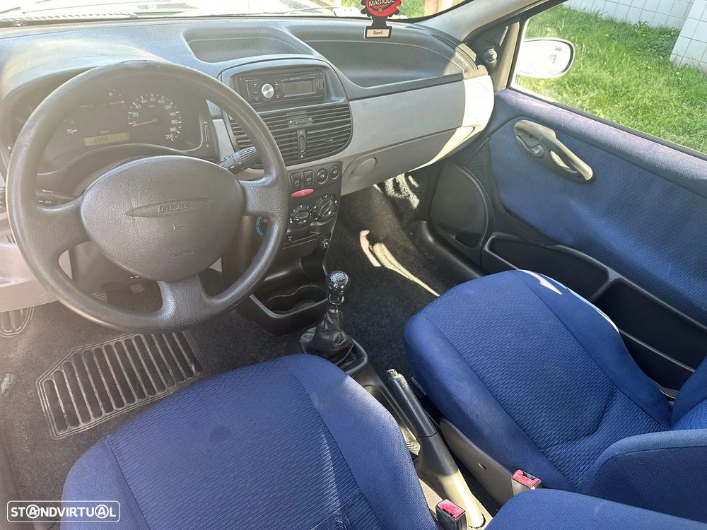 Fiat Punto 1.2 16V ELX - 8
