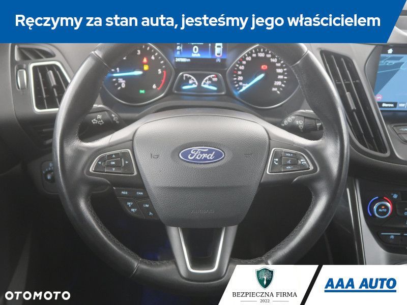 Ford Kuga - 17