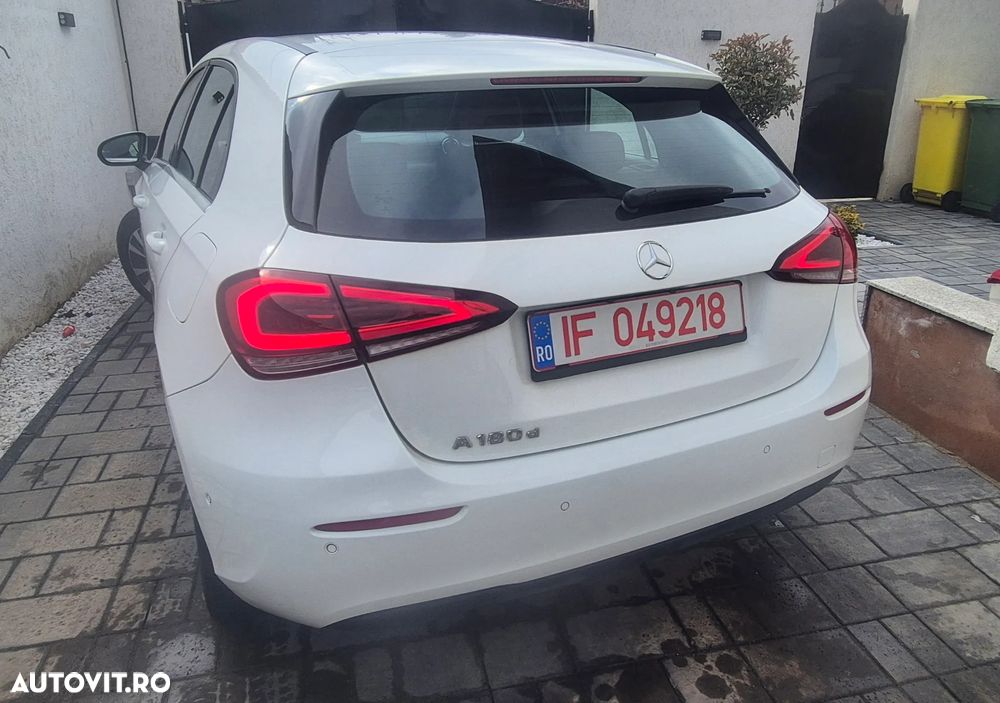 Mercedes-Benz A 180 - 4