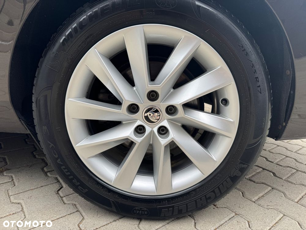 Skoda Superb 2.0 TDI Ambition DSG7 - 16