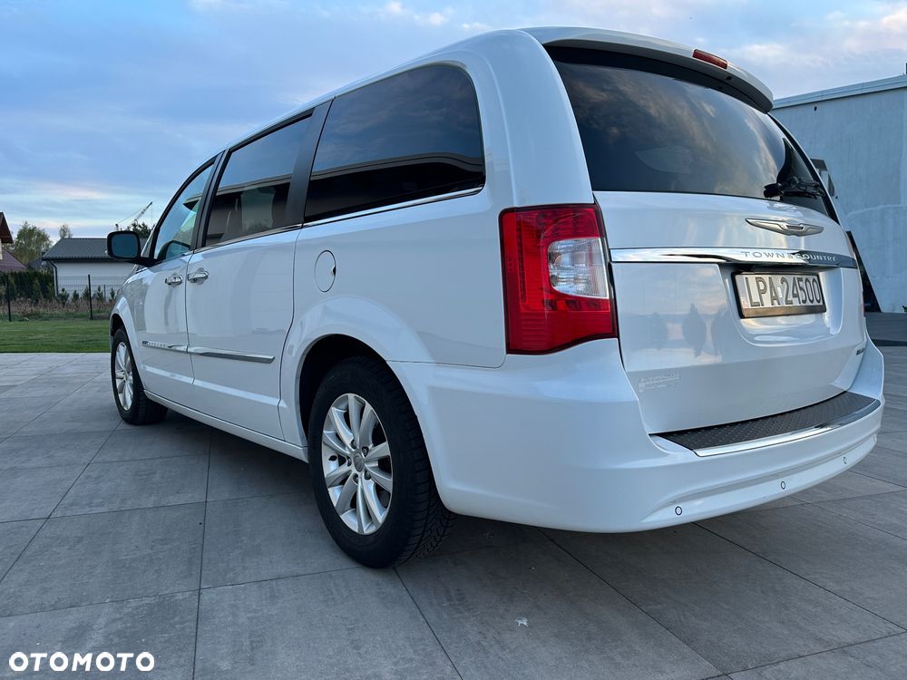 Chrysler Town & Country 3.6 Limited - 5