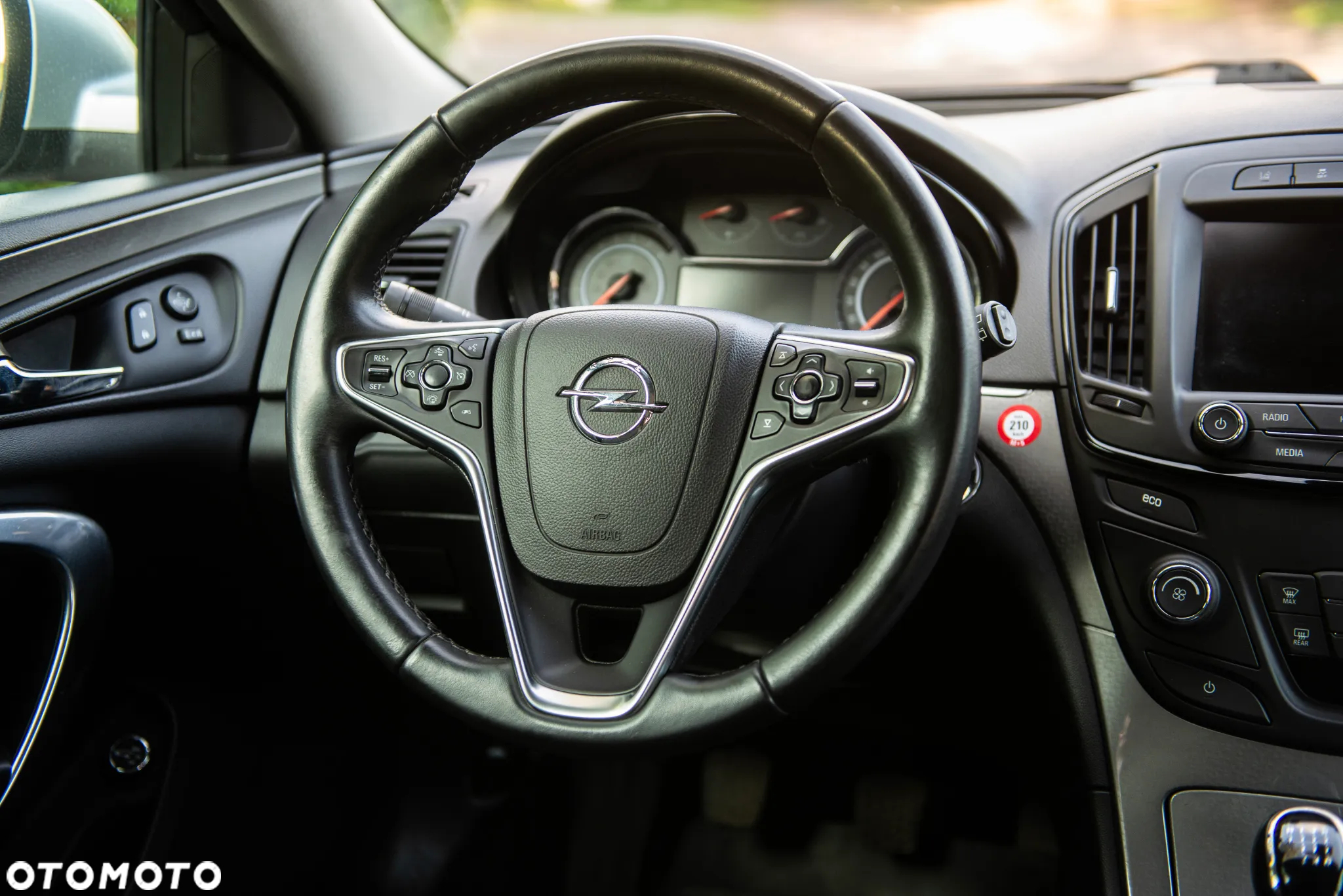 Opel Insignia 1.4 T Edition S&S - 29