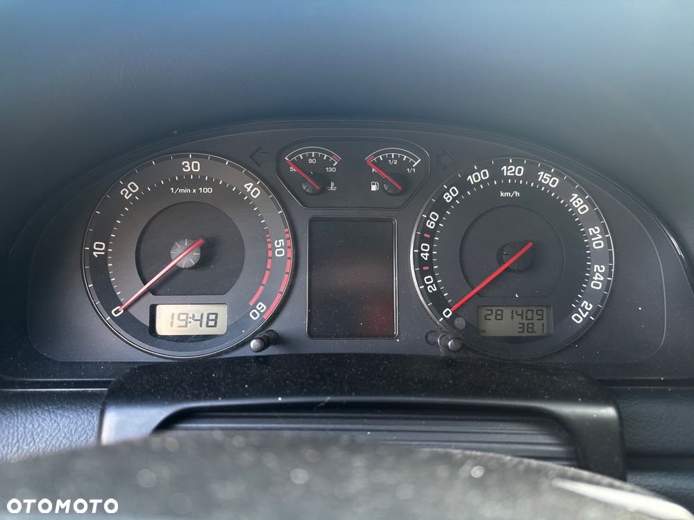 Skoda Superb 2.5 TDI Comfort - 8