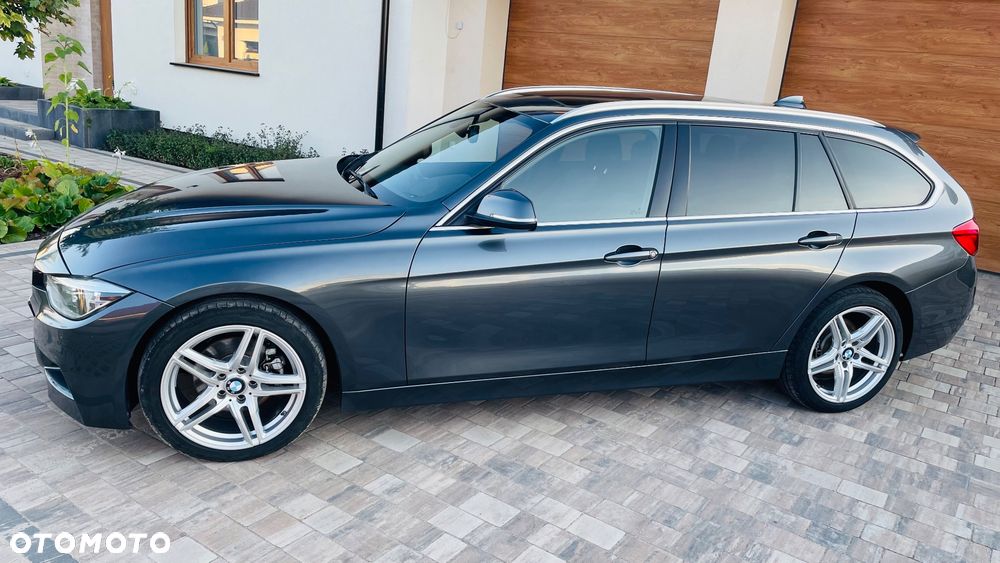 BMW Seria 3 320d Sport Line - 3