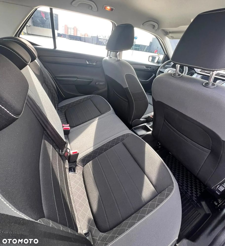 Skoda Fabia 1.0 TSI Ambition - 8