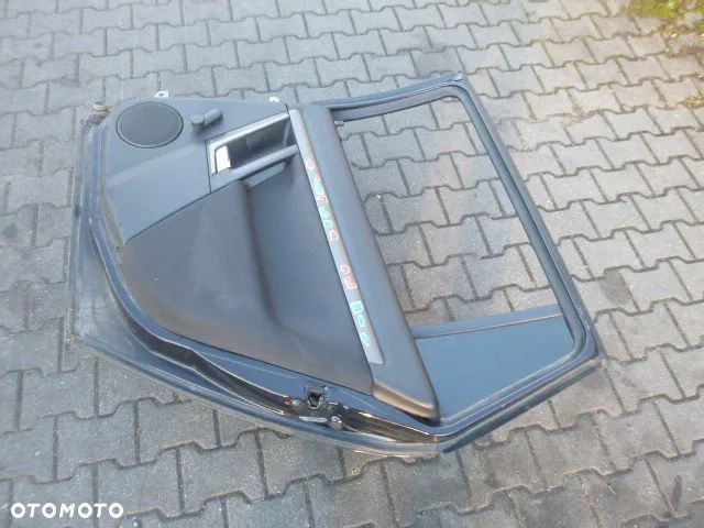 DRZWI PRAWY TYŁ PRAWE TYLNE KOMPLETNE OPEL VECTRA C KOMBI KOLOR Z20R - 22