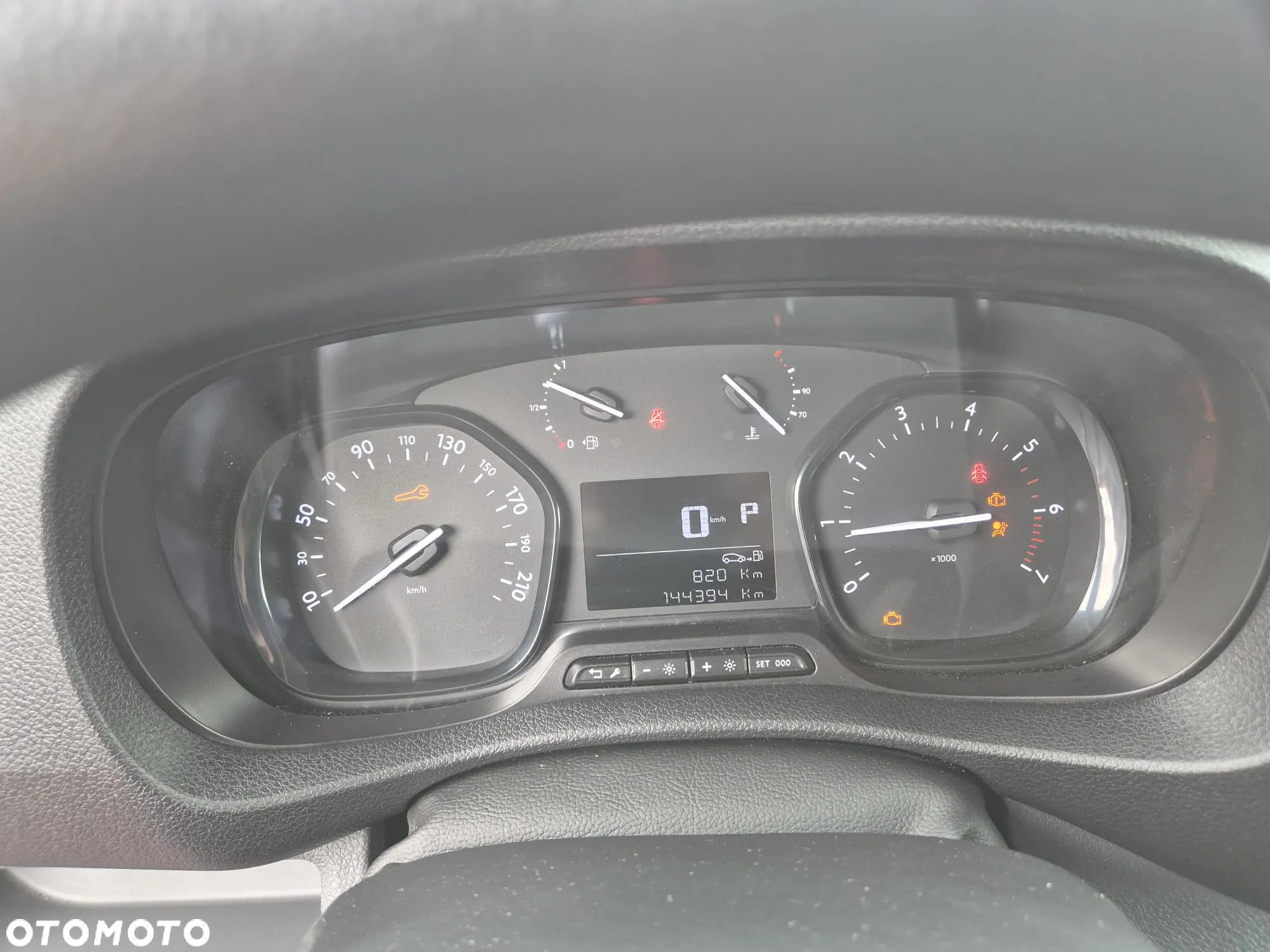 Opel VIVARO 2.0 Automat - 19