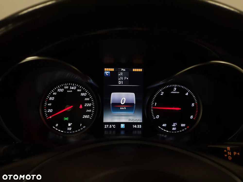 Mercedes-Benz GLC 220 d 4Matic 9G-TRONIC AMG Line - 28