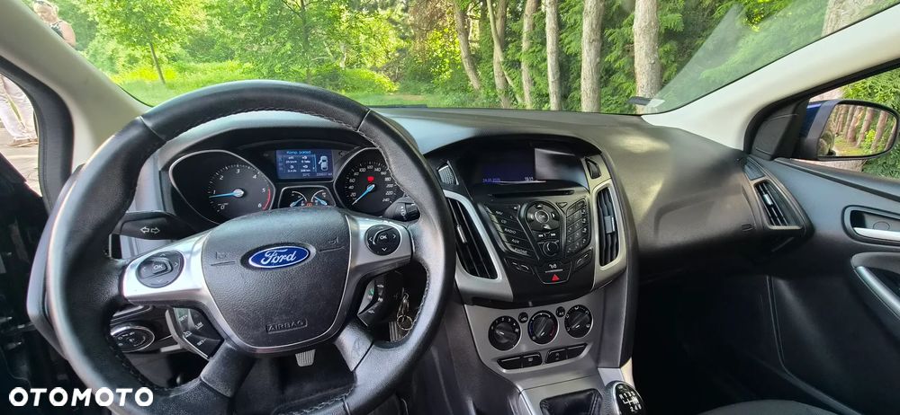Ford Focus 1.6 TDCi Ambiente - 24