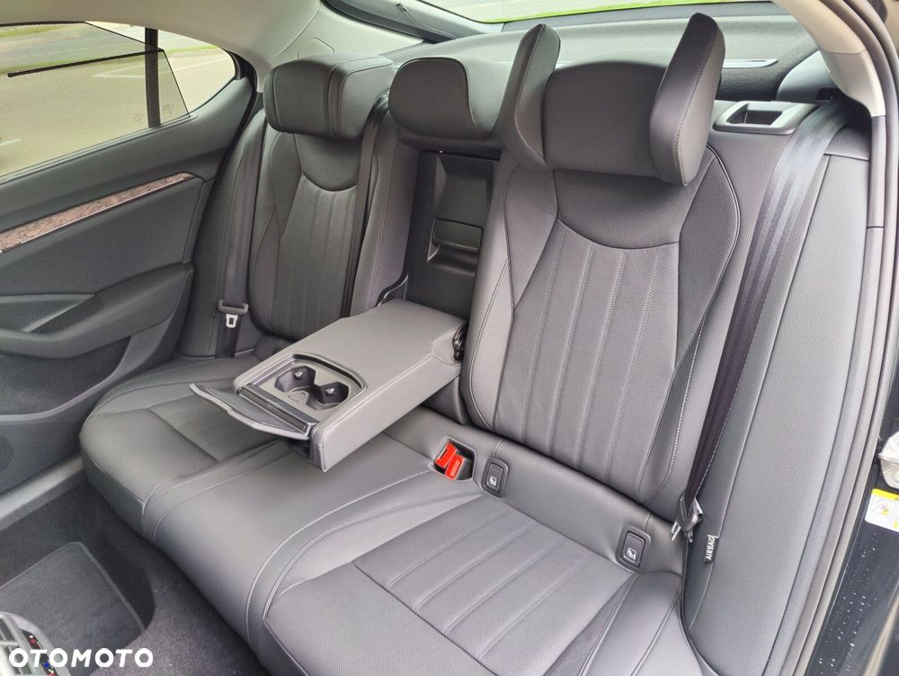 Skoda Superb 2.0 TSI 4x4 L&K DSG - 36
