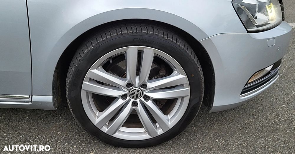 Volkswagen Passat Variant 2.0 TDI BlueMotion Technology DSG Highline - 15