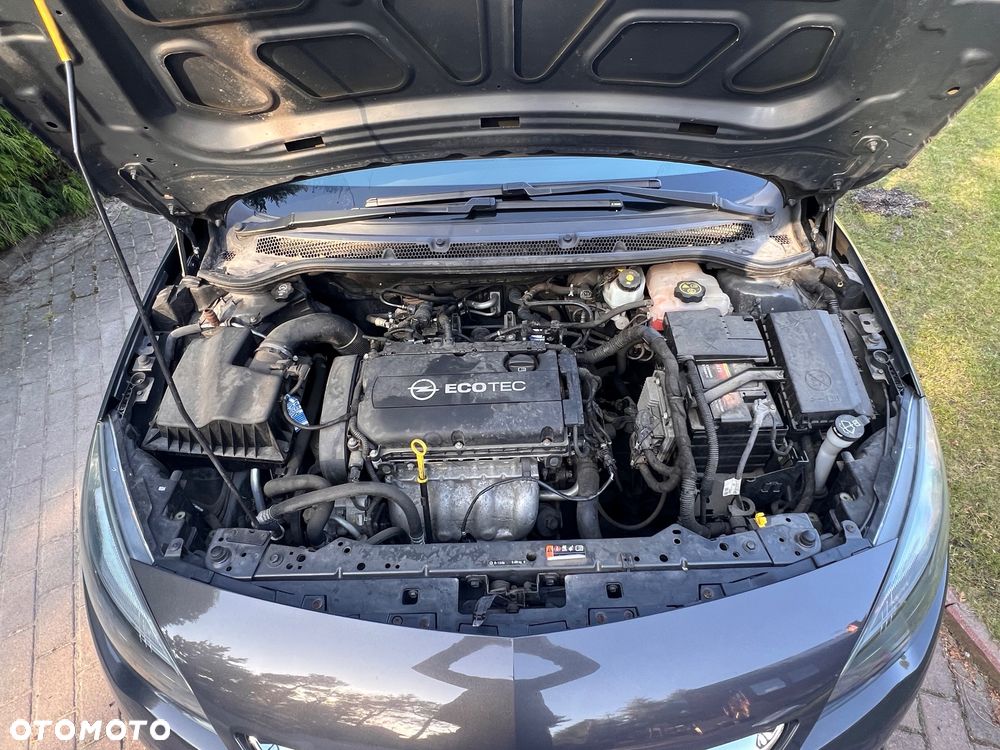 Opel Astra 1.6 Cosmo EU6 - 10