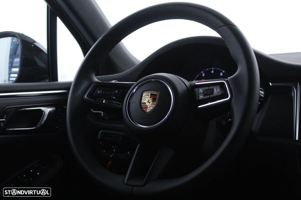 Porsche Macan Standard - 16