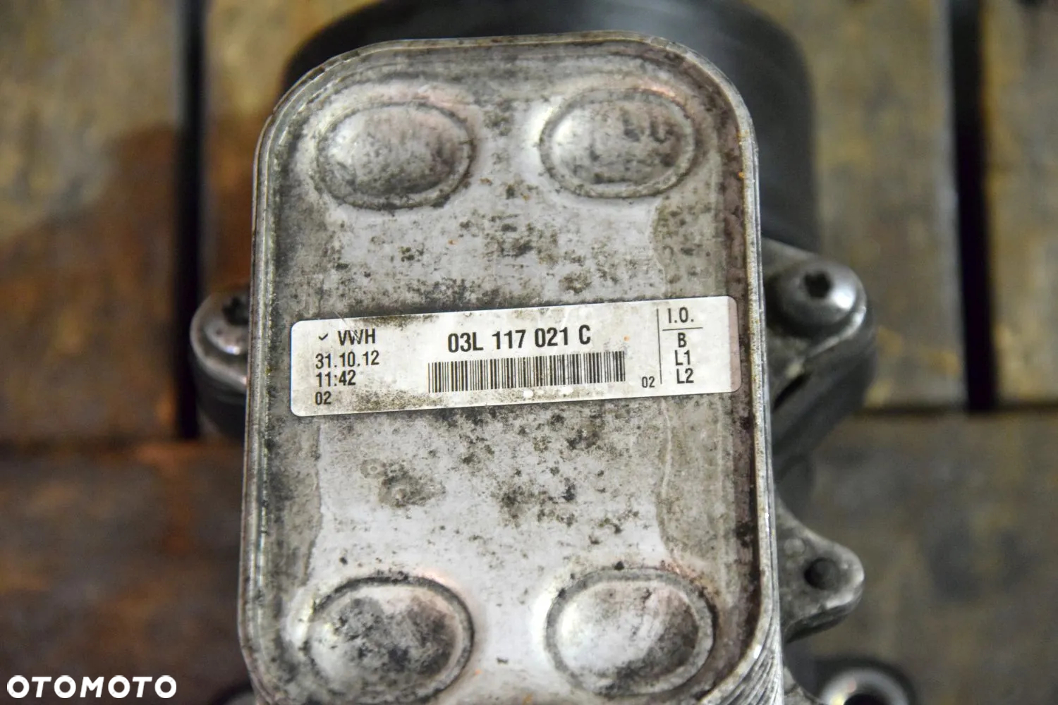 AUDI A3 8P Lift 1.6 TDI Chłodniczka podstawa obudowa filtra oleju 03L117021C - 3