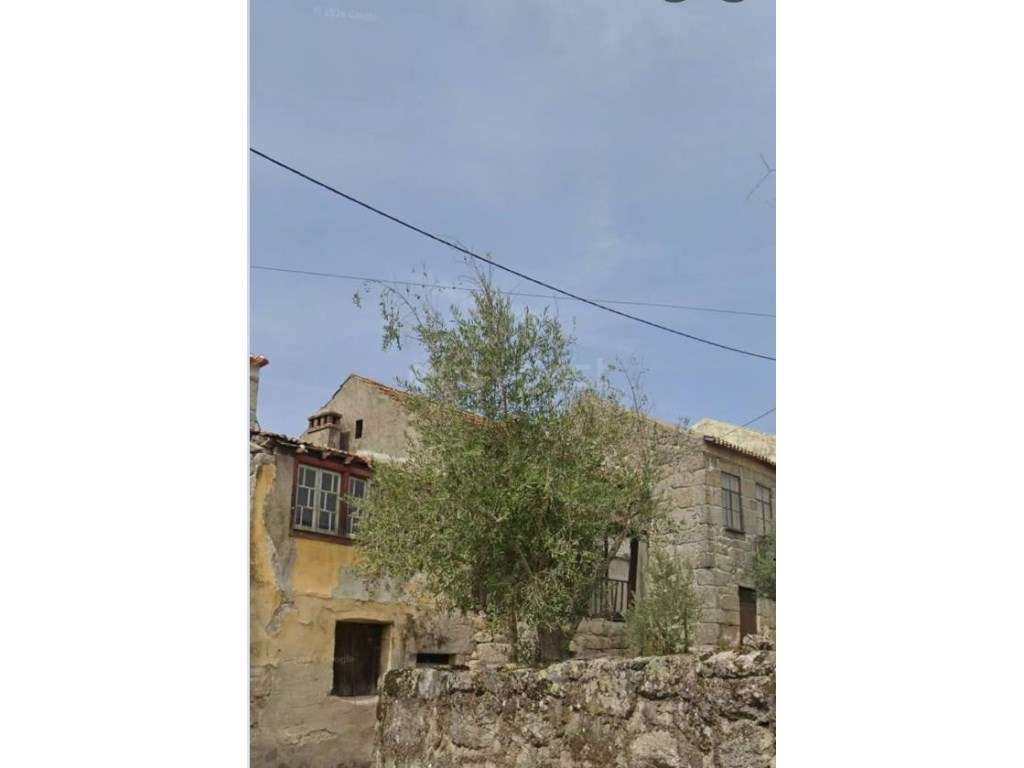 Moradia Geminada para reconstruir em Abrunhosa-a-Velha, Mangualde - Grande imagem: 2/4