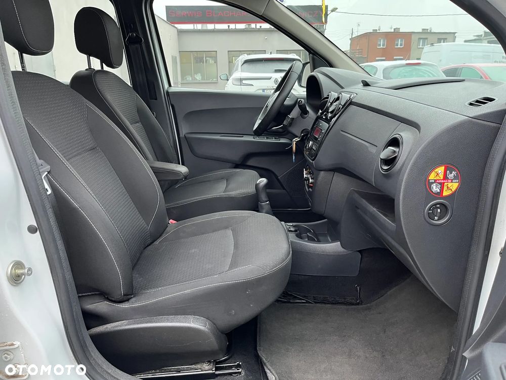 Dacia Lodgy 1.6 SCe Laureate S&S - 26
