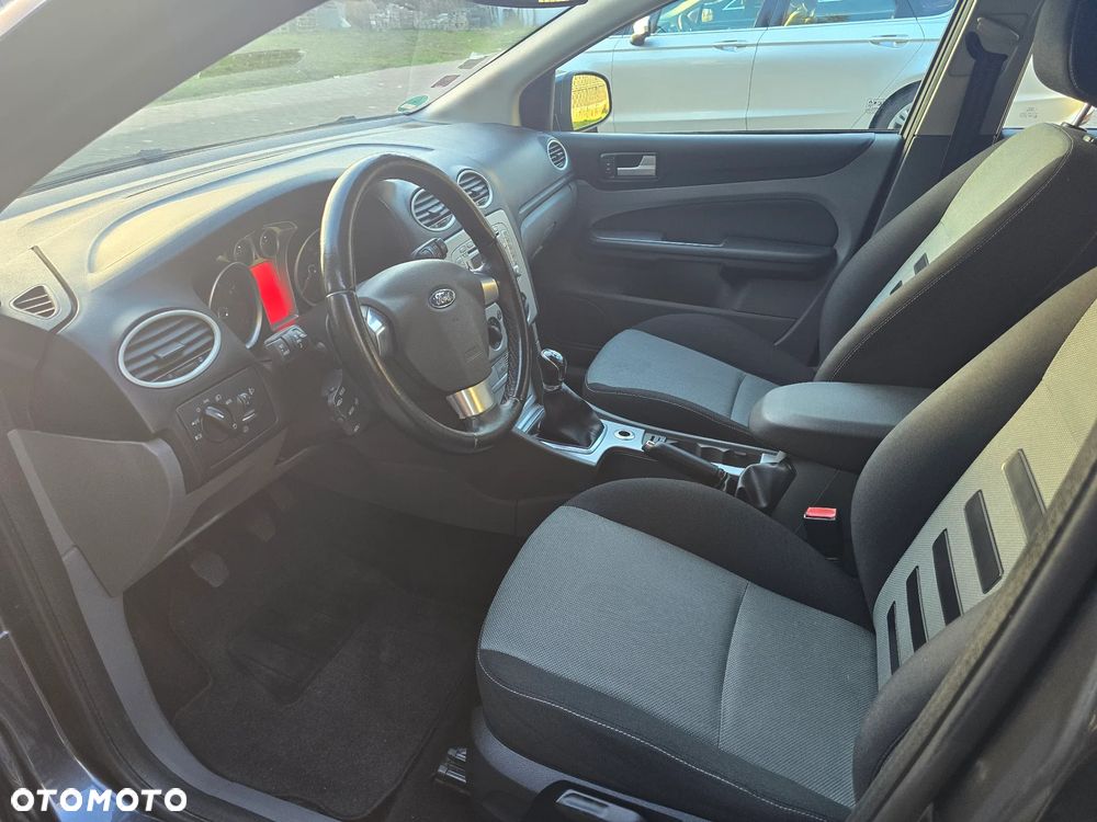 Ford Focus - 11