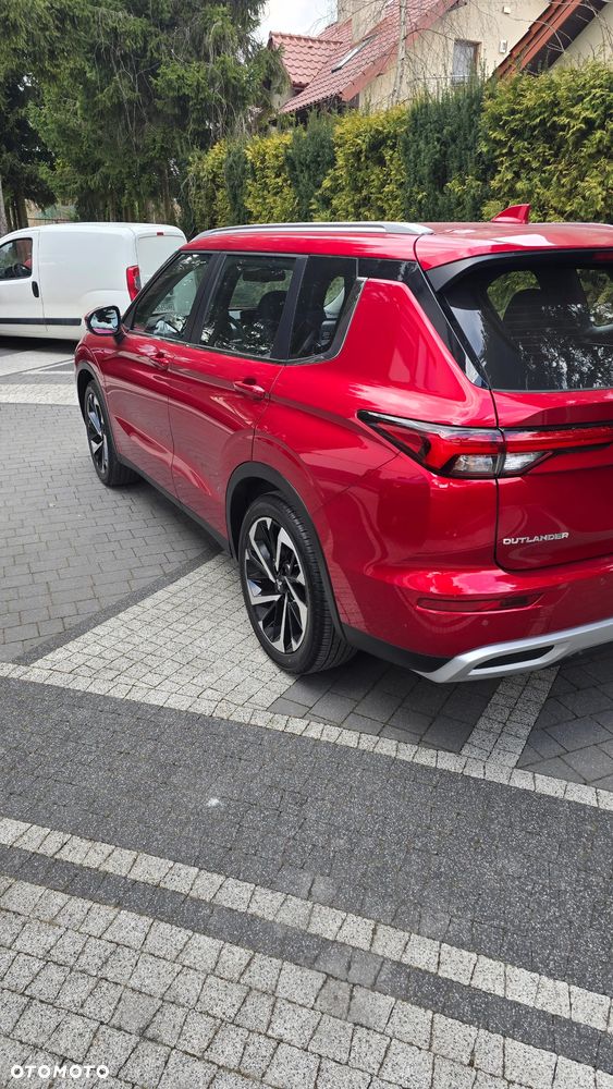 Mitsubishi Outlander - 22