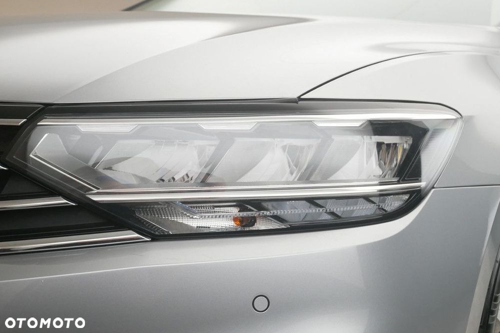 Volkswagen Passat Variant - 13