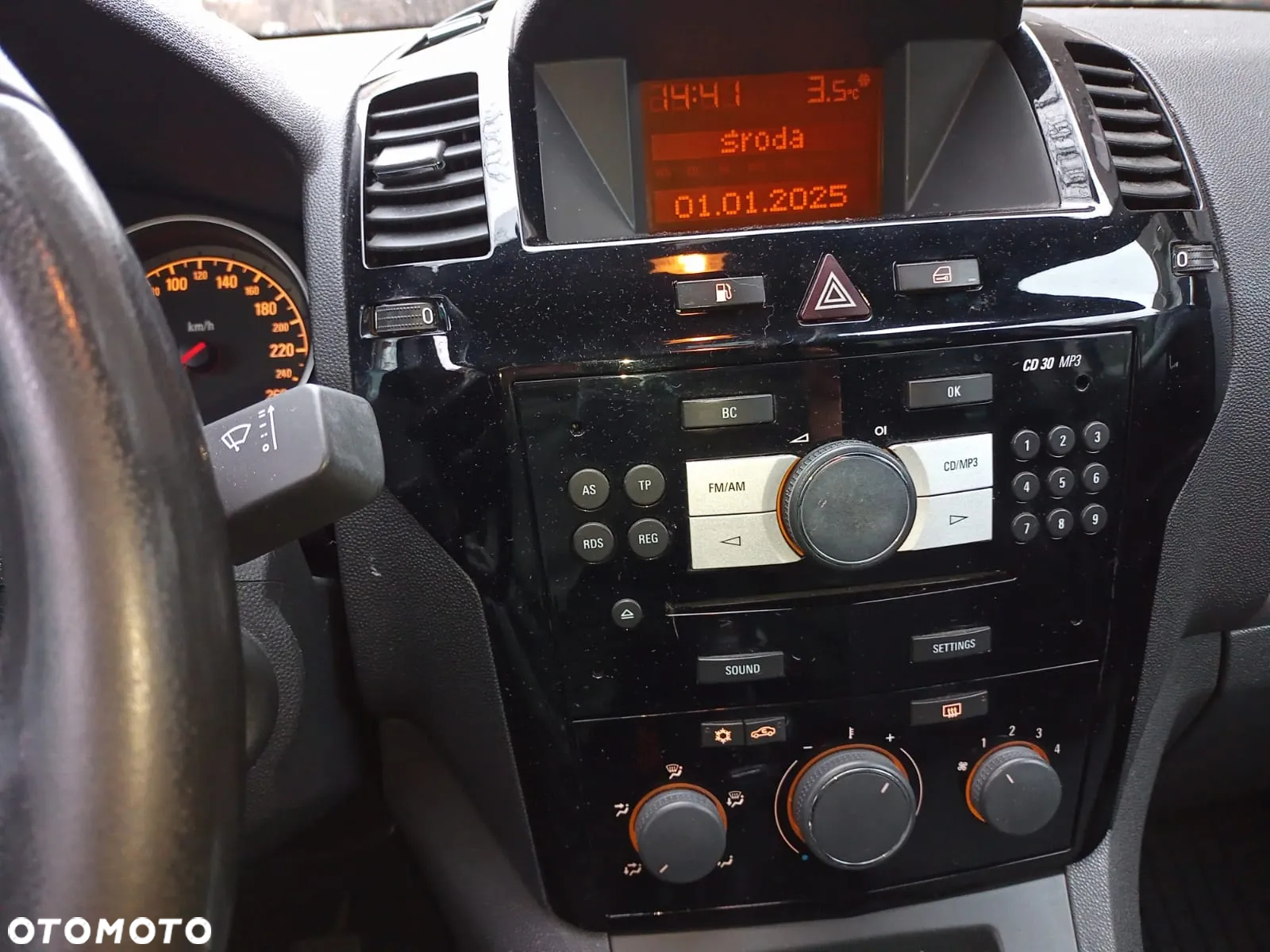 Opel Zafira - 17