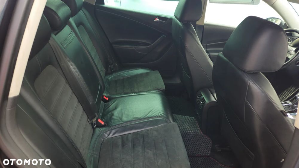 Volkswagen Passat 2.0 TDI DPF Highline DSG - 11