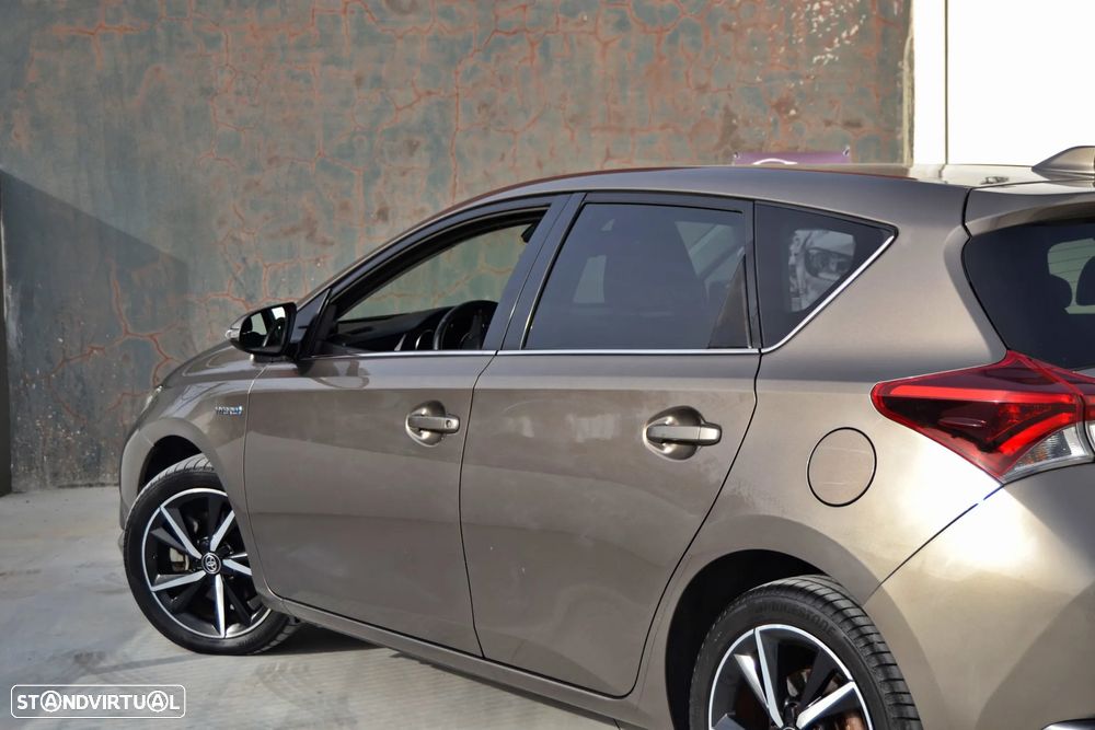 Toyota Auris 1.8 HSD Active - 11