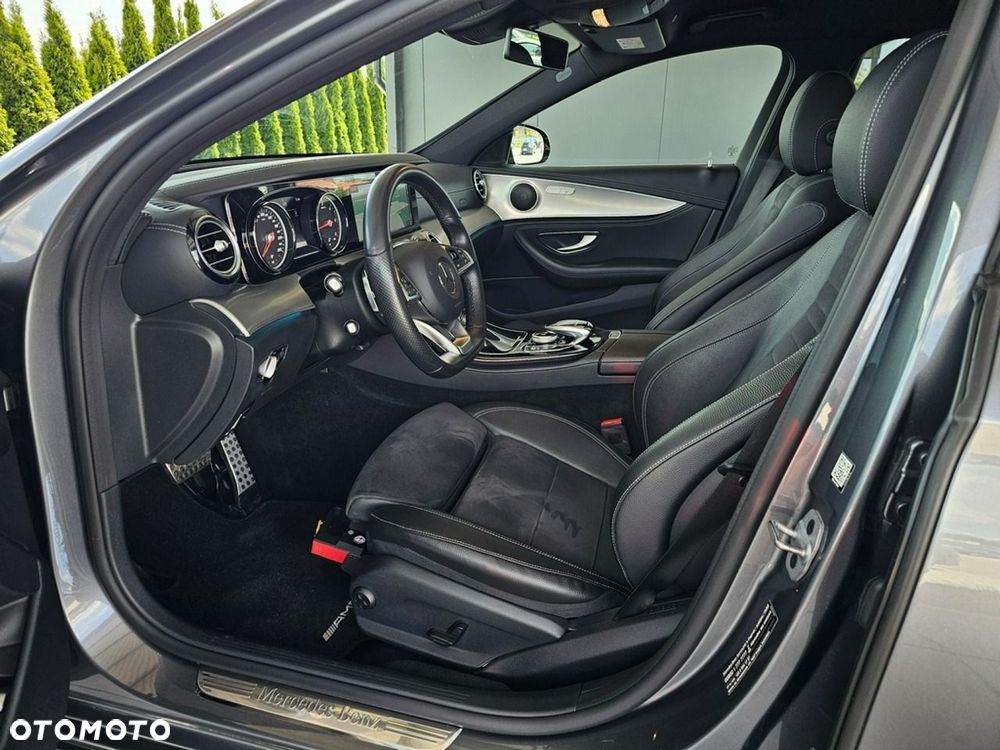 Mercedes-Benz Klasa E - 15