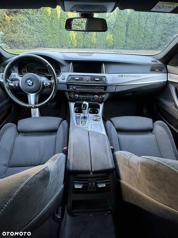 BMW Seria 5 520d Luxury Line - 11