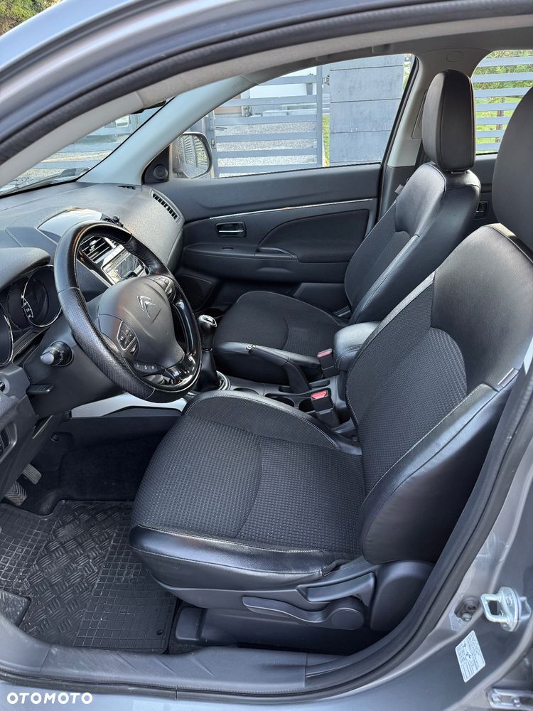 Mitsubishi ASX - 12