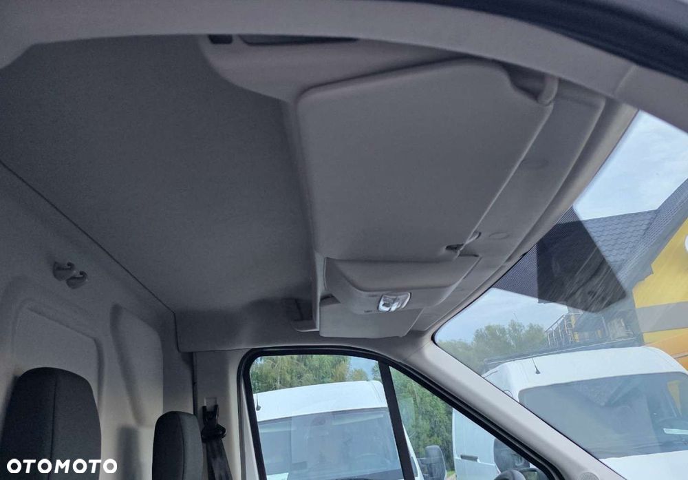 Ford Transit - 26